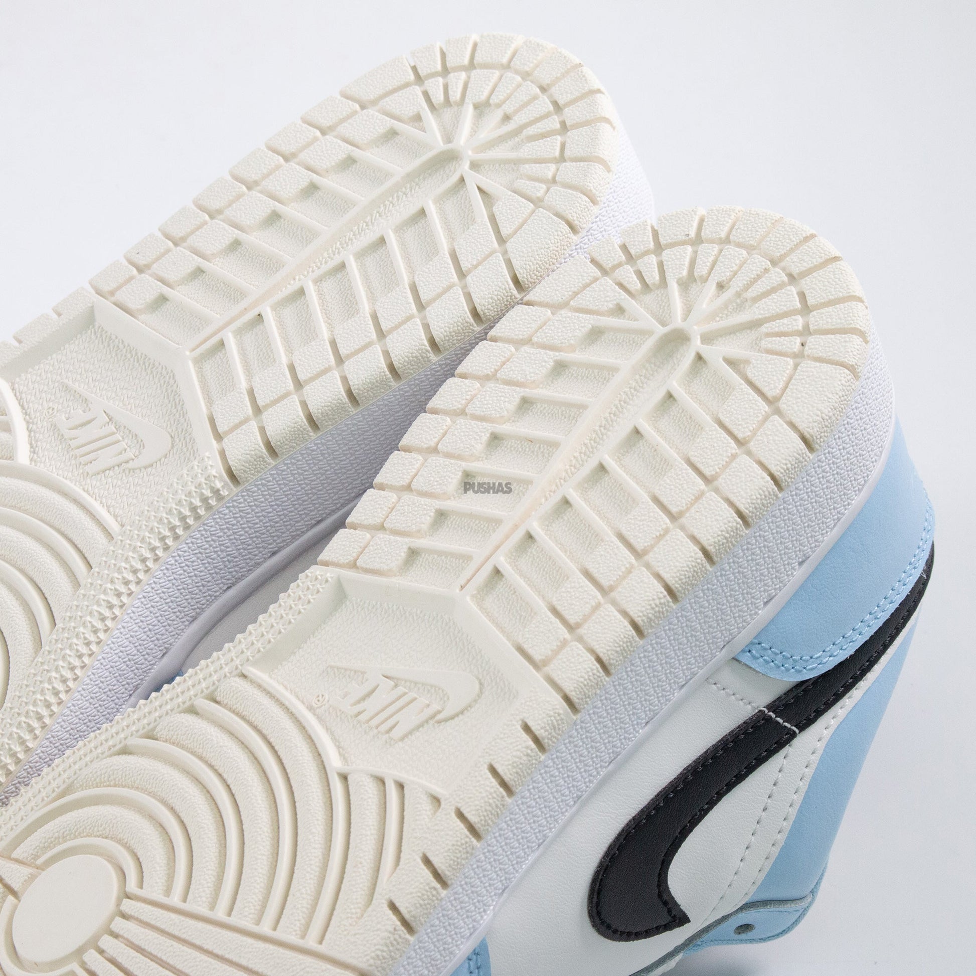 Air Jordan 1 Low 'Ice Blue Black' GS (2022)