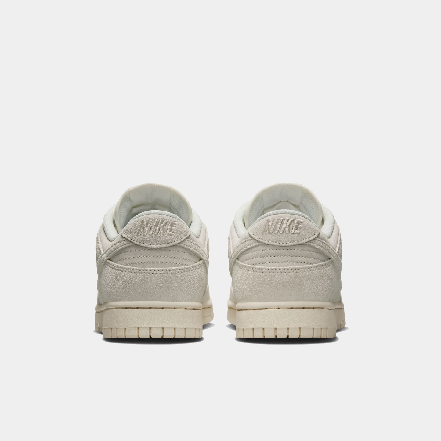 Dunk Low Retro SE Sneakers - Premium Brand Shoes for Men and Women