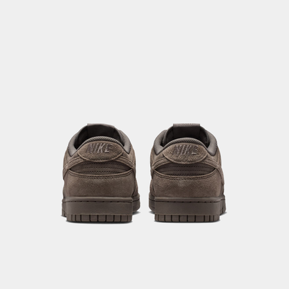Dunk Low Retro SE Sneakers - Premium Brand Shoes for Men and Women