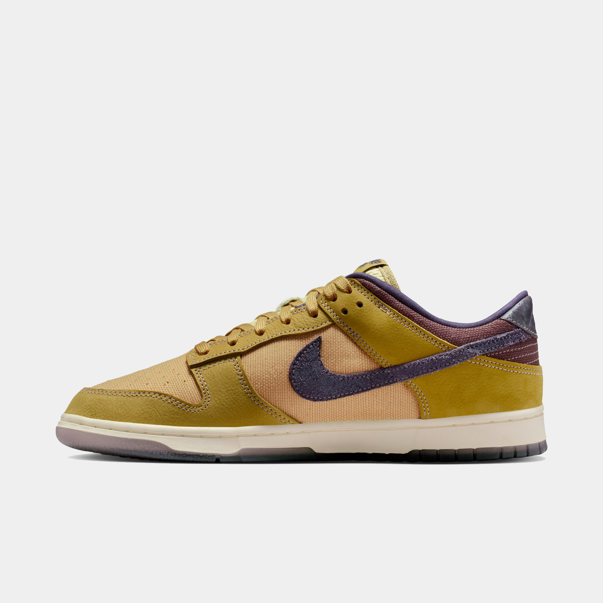 Dunk Low Retro SE Sneakers - Premium Brand Shoes for Men and Women