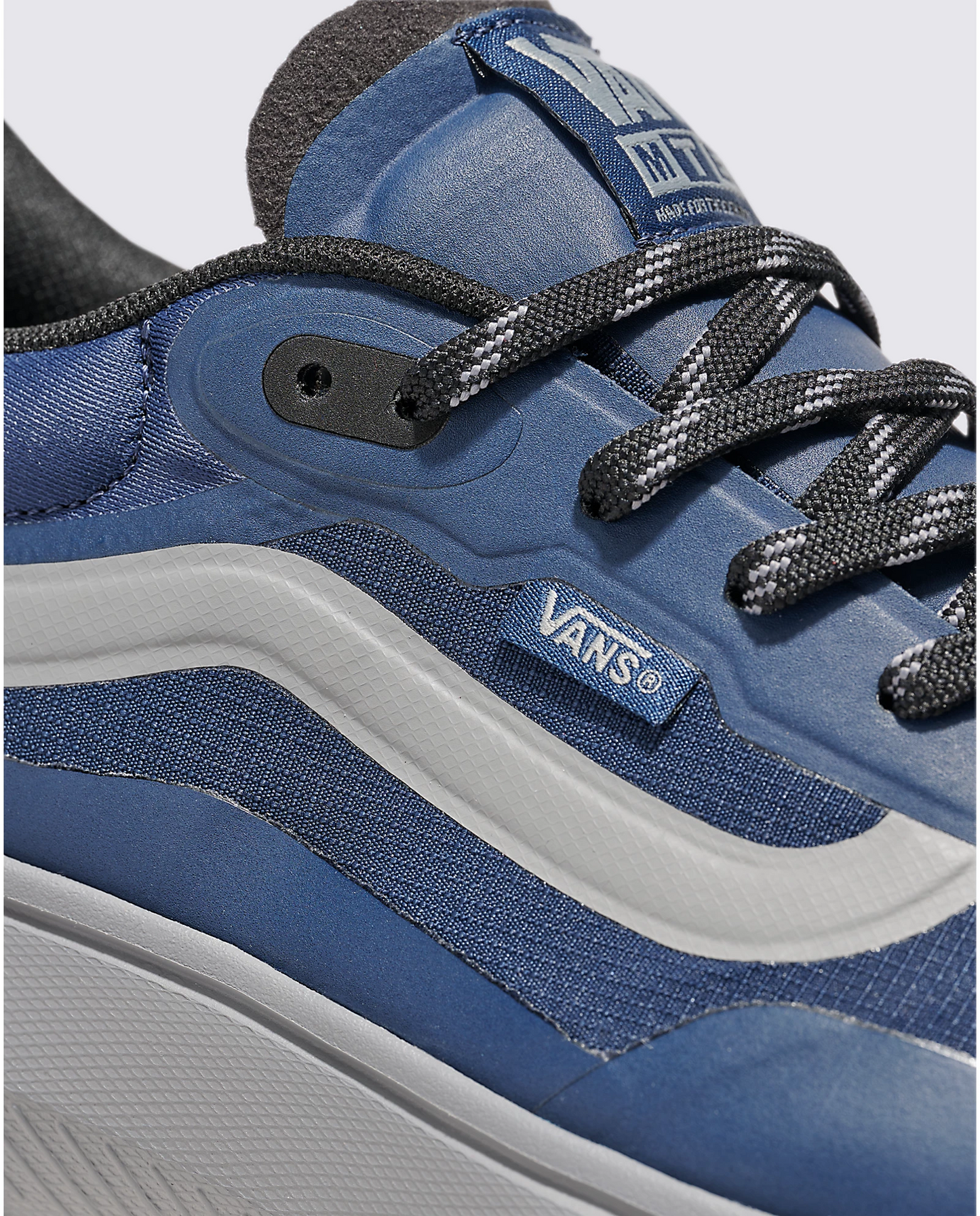 MTE Crosspath Sneakers - Premium Brand Shoes for Men and Women