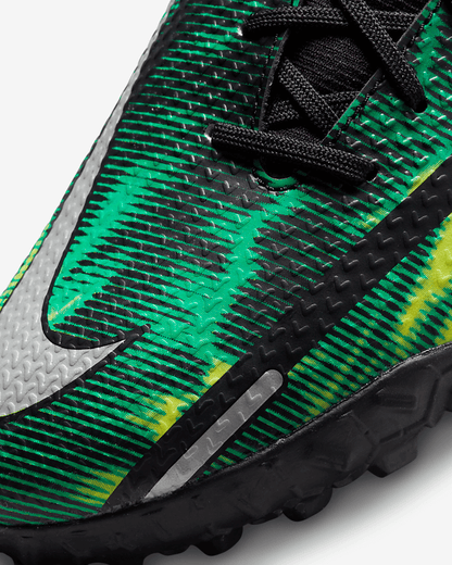 Nike Phantom GT2 Academy Dynamic Fit Turf Shoes