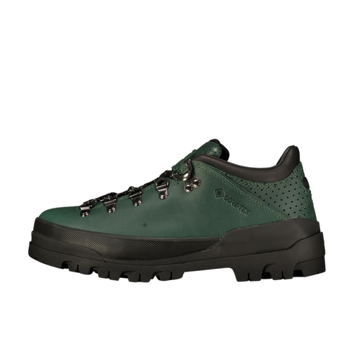 World Hiker with GORE-TEX Membrane